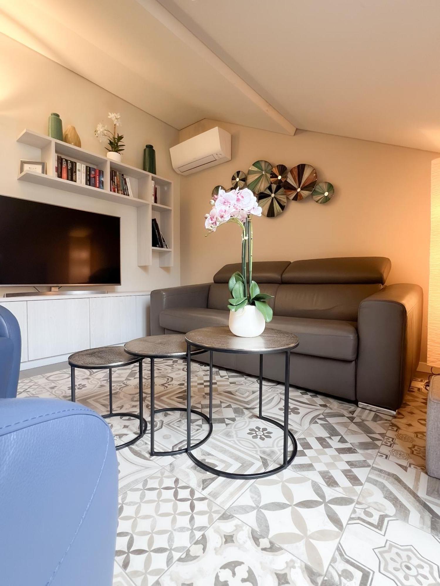 Comecasa 10 Minutes Walk From Duomo 2 Bedroom Apartment Milan Exterior photo