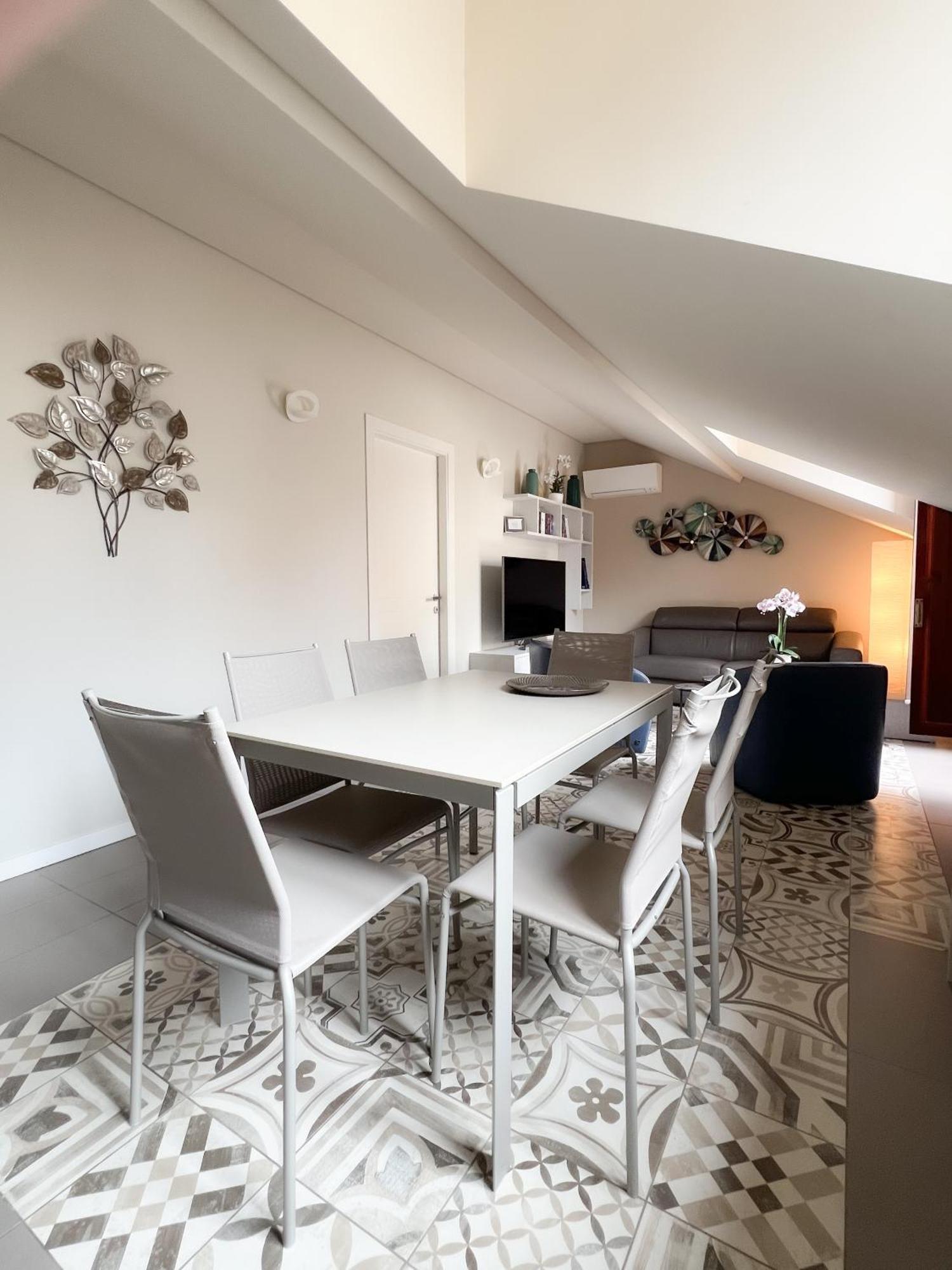Comecasa 10 Minutes Walk From Duomo 2 Bedroom Apartment Milan Exterior photo
